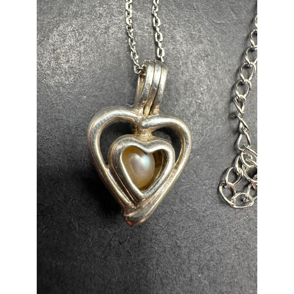 Vintage Silver Tone Double Heart Pendant Locket Freshwater Pearl Necklace